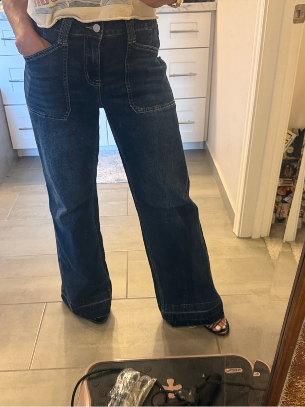 High-Rise Dark Blue Wide-Leg Women's Jeans - Picture 6 of 9
